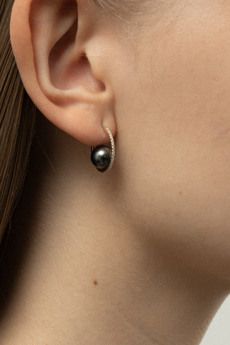 Black Pearl Oval Earring M - PRMAL