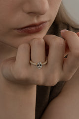 Infinity Hug Pave Ring [Oval] - PRMAL