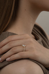 Infinity Hug Pave Ring [Oval] - PRMAL